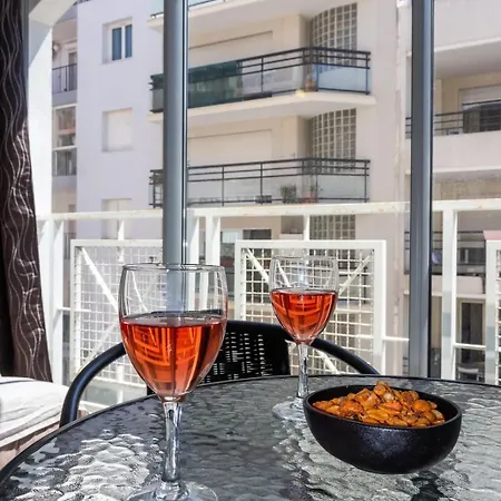 Le Bricka - Hypercentre - Cosy - 2 Min From The Sea Antibes